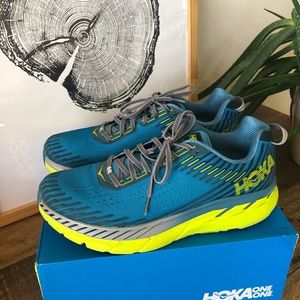 Hoka one one Clifton 5 running shoes